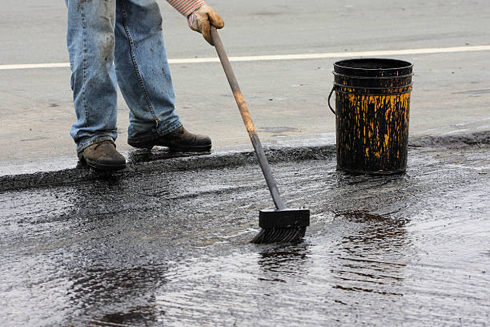 Sealcoating Your Asphalt
