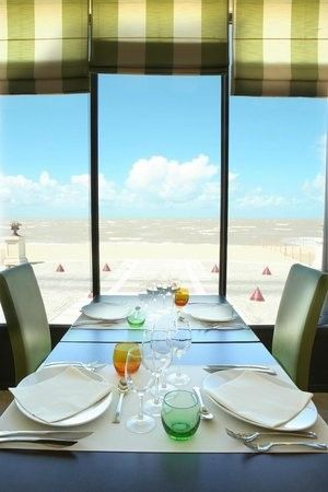 Salle de restaurant aménagée par un architecte d'intérieur