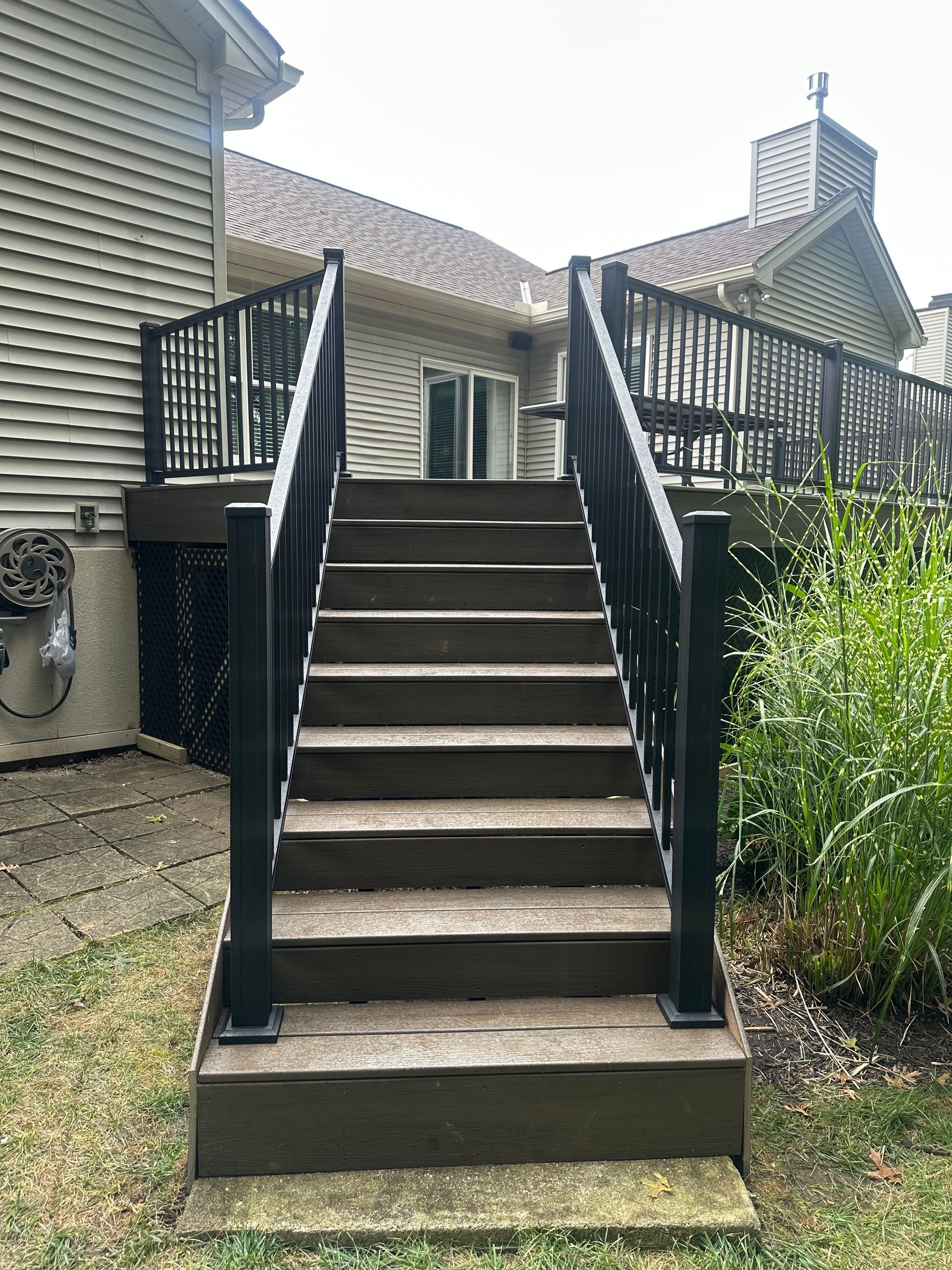 Stairs off of composite deck