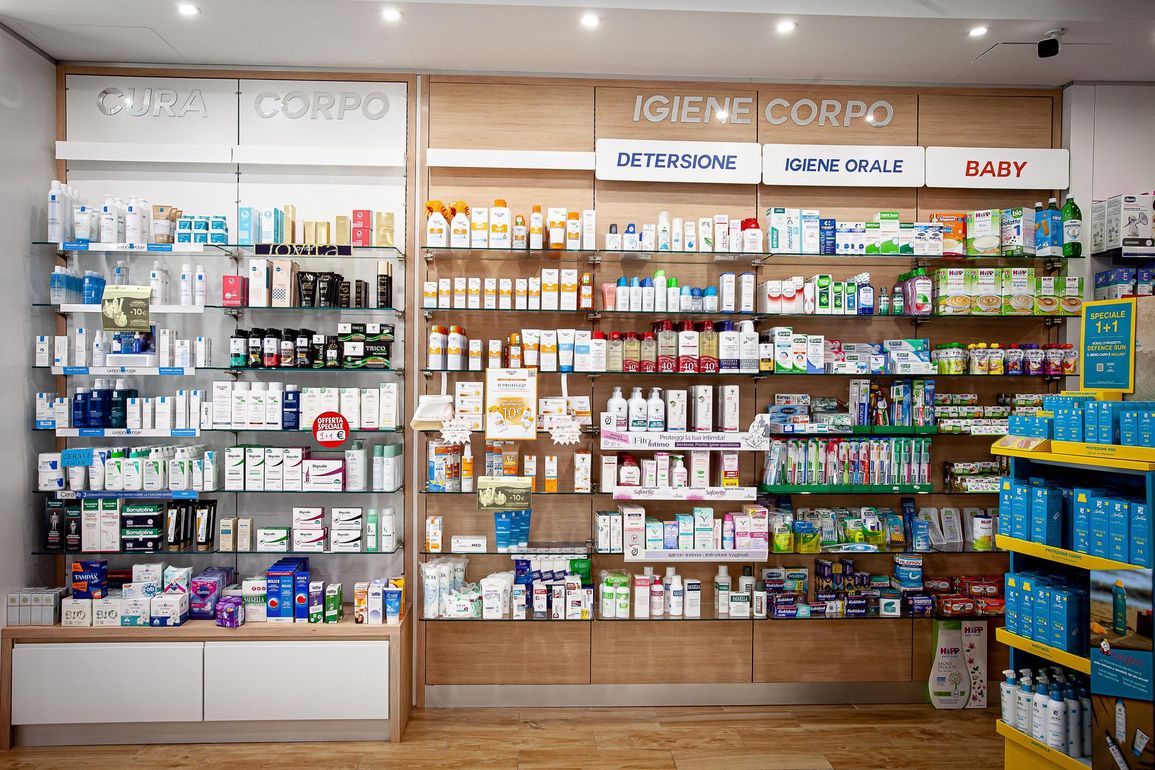Assortimento di articoli farmaceutici