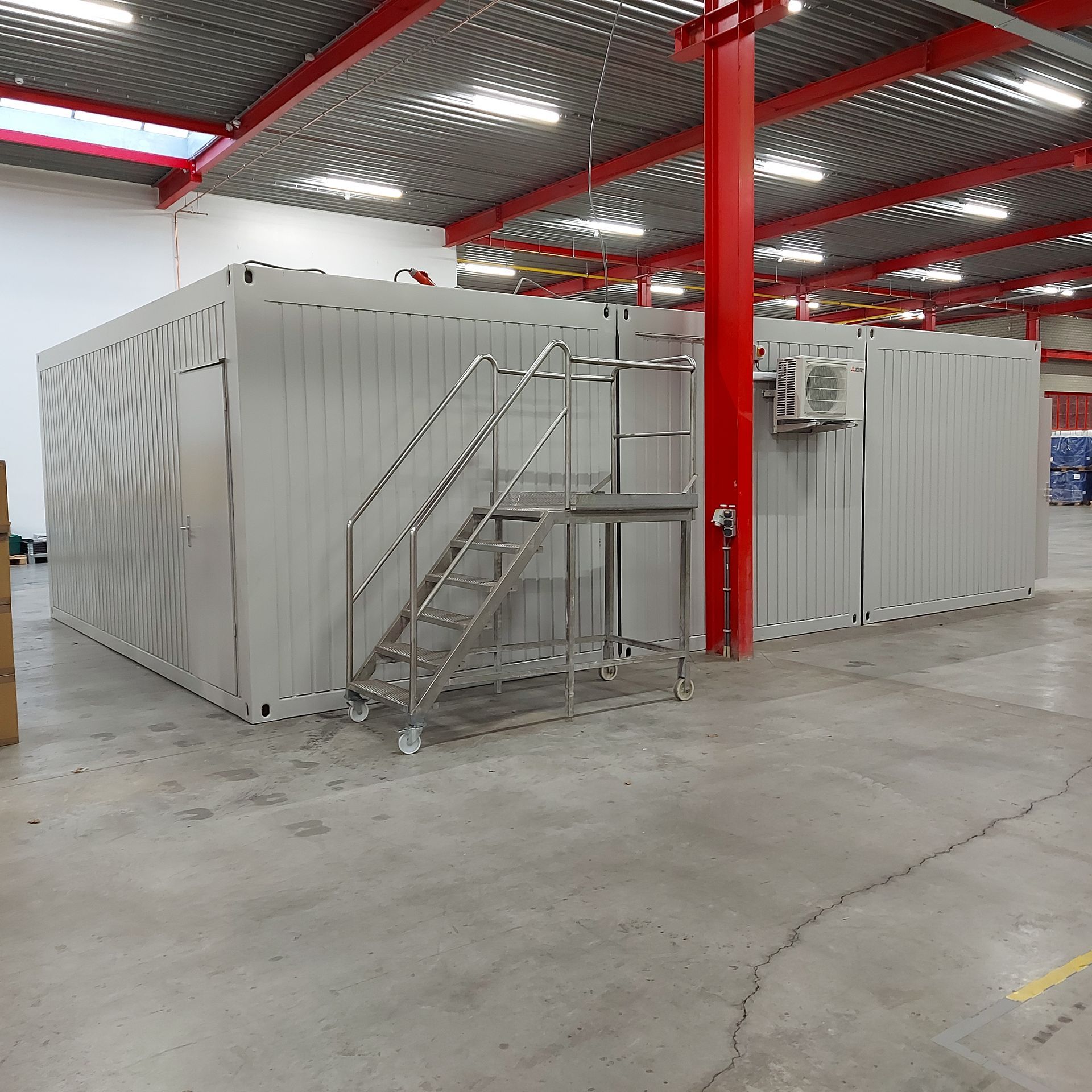 Drie kantoorunits voor de industrie