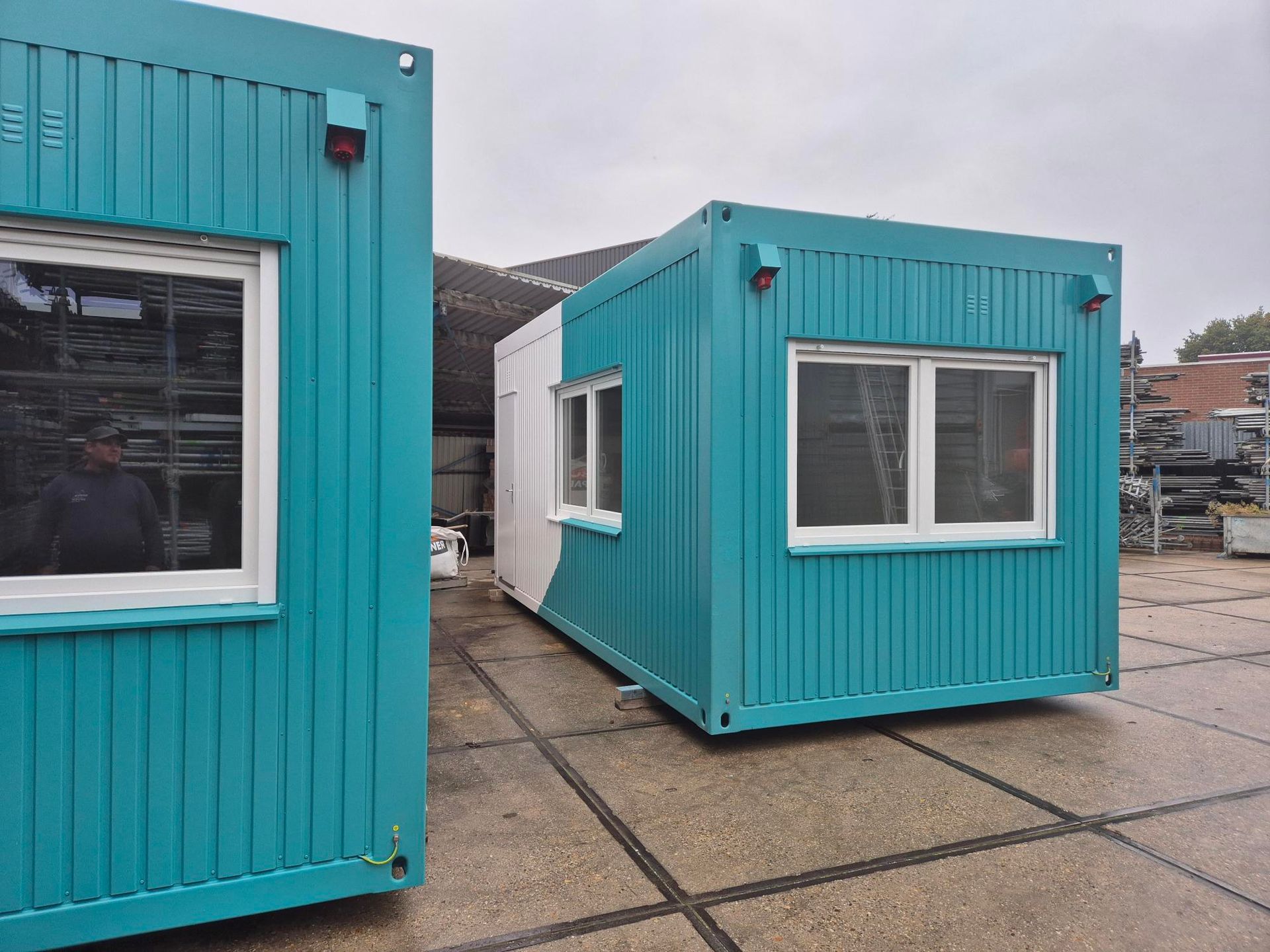 2 nieuwe bouwplaatsunits DNG Bouw Asten