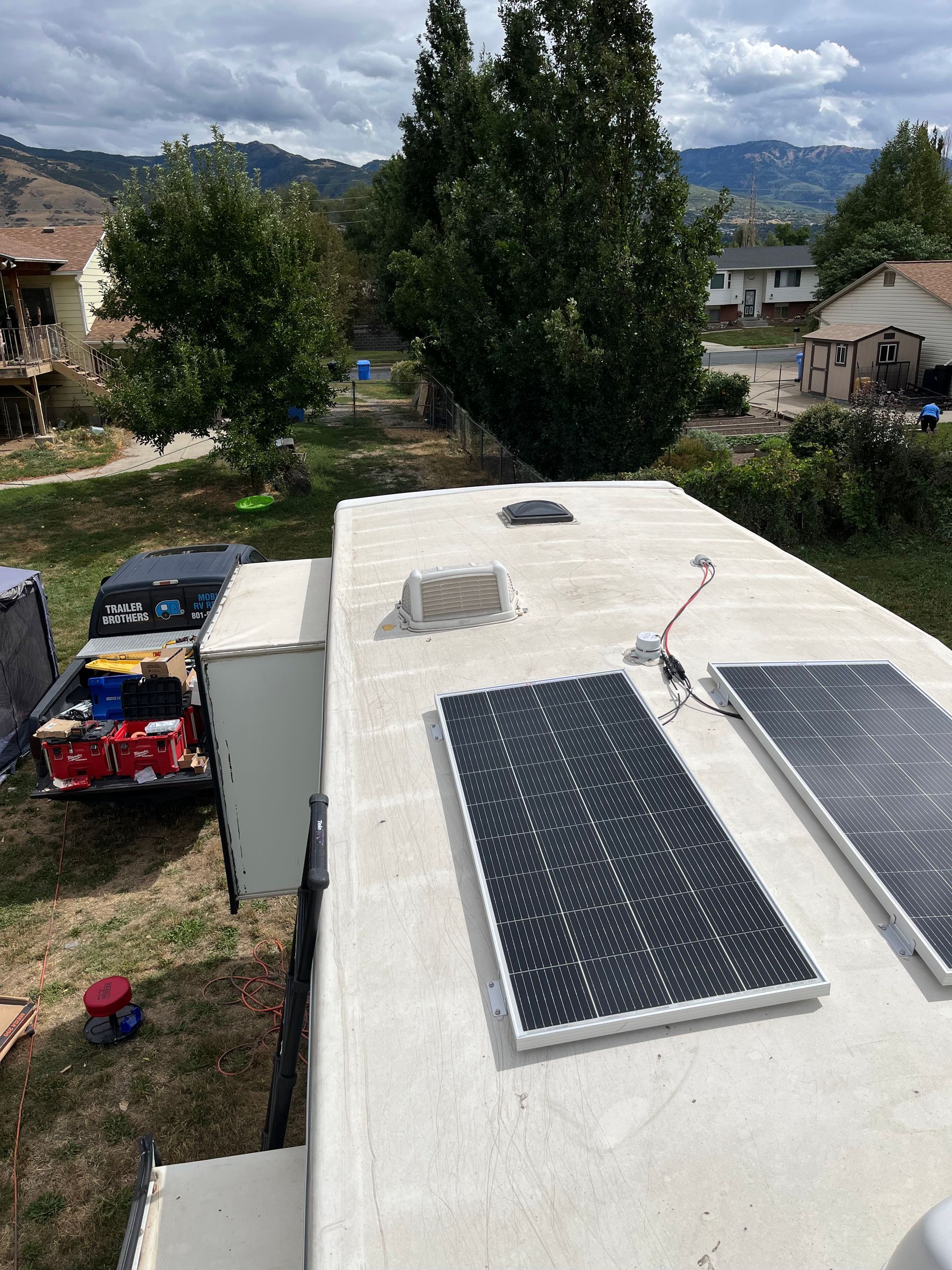 RV roof solar panels