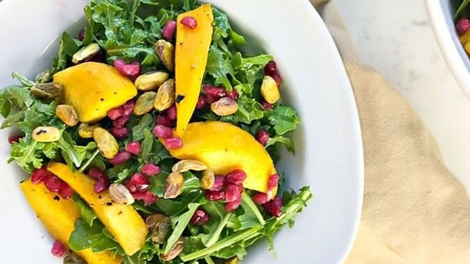 salad with mango