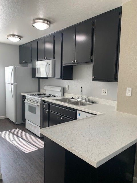 Grand Terrace Apartments
