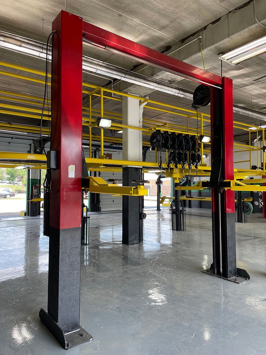 Inside Garage | Grahams Auto & Truck Clinic