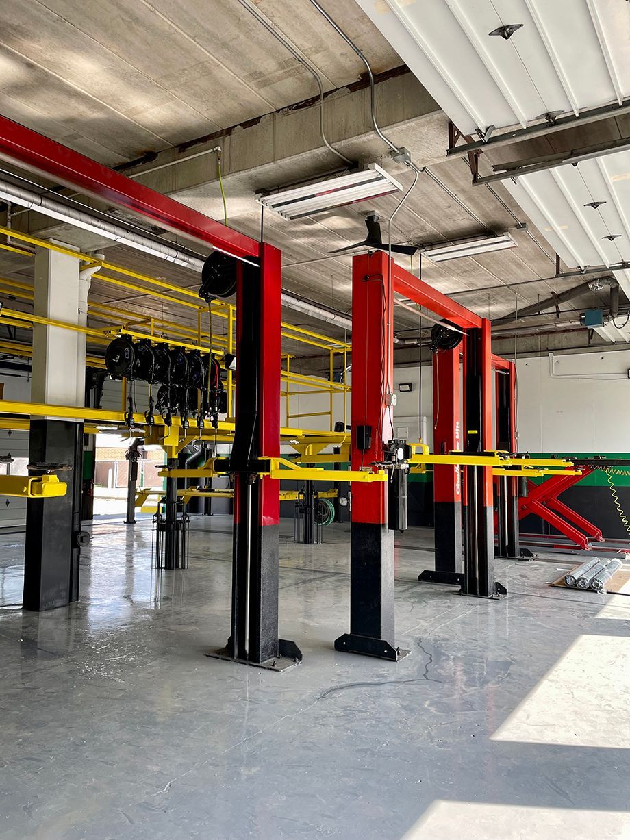 Side view inside garage | Grahams Auto & Truck Clinic