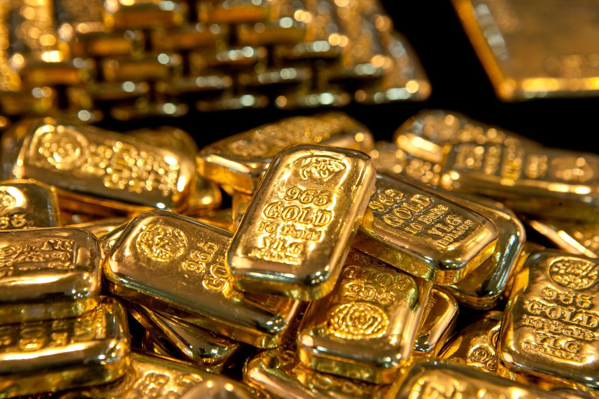 Pile of Gold Bars — Orange, CA — Patchin's Coin Gallery Inc.