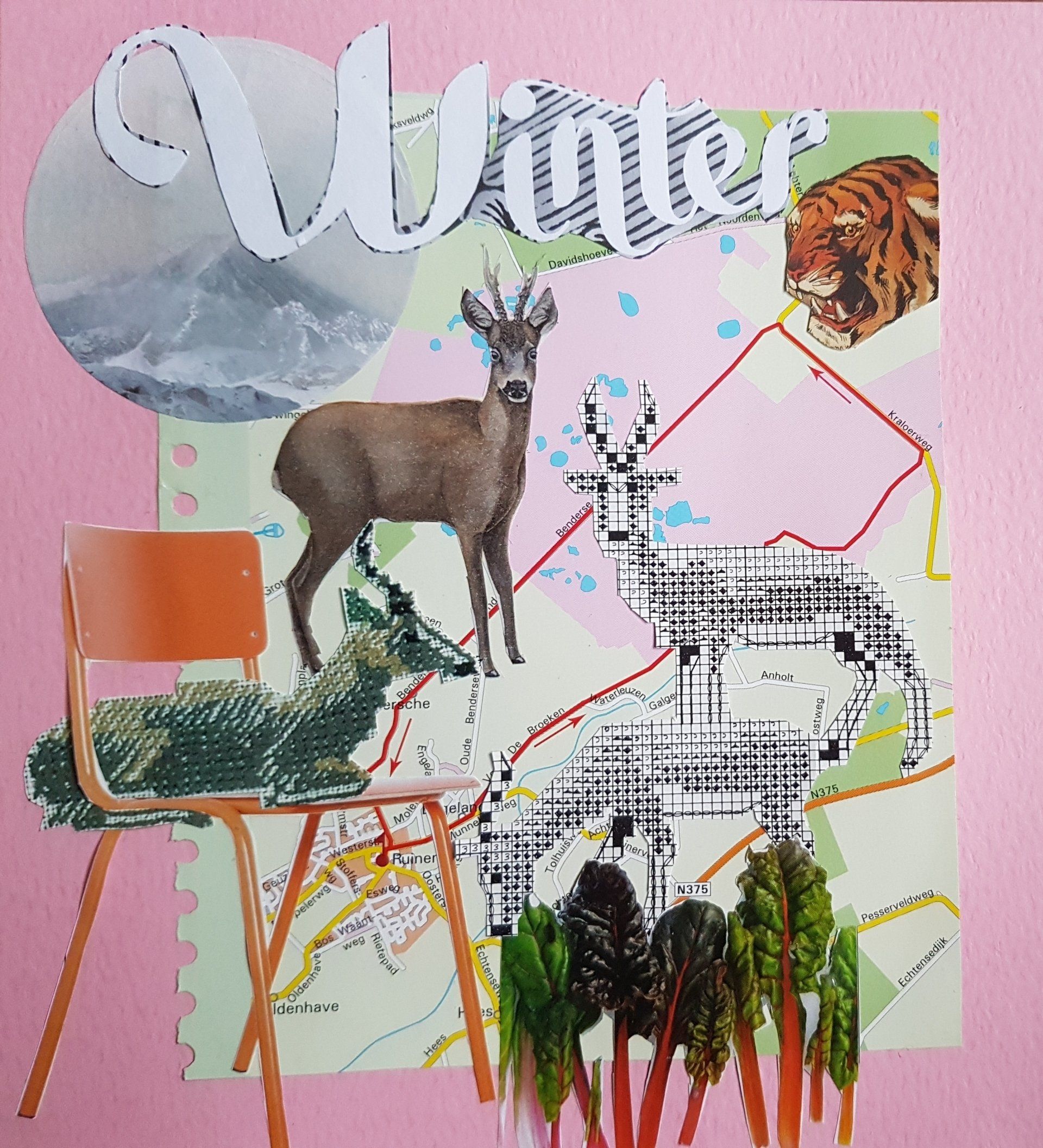 Collage: hert, tijger, stoel, bomen, kaartelementen en de tekst