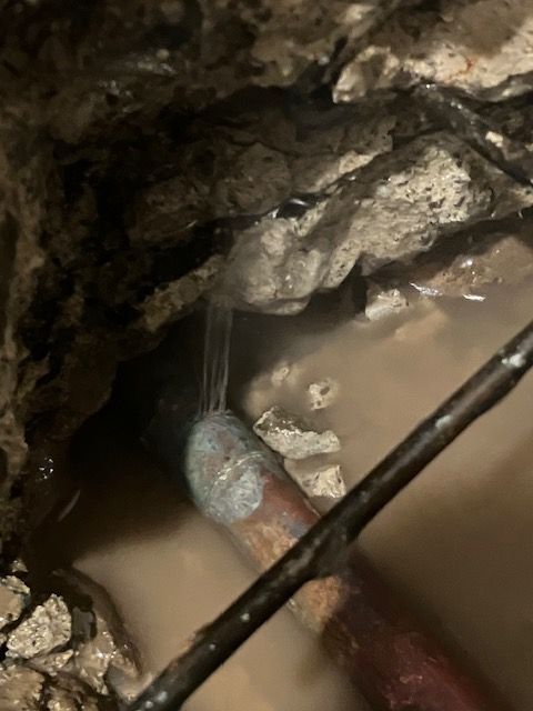 Plumber performing leak detection and slab leak repair in Santa Ana CA
