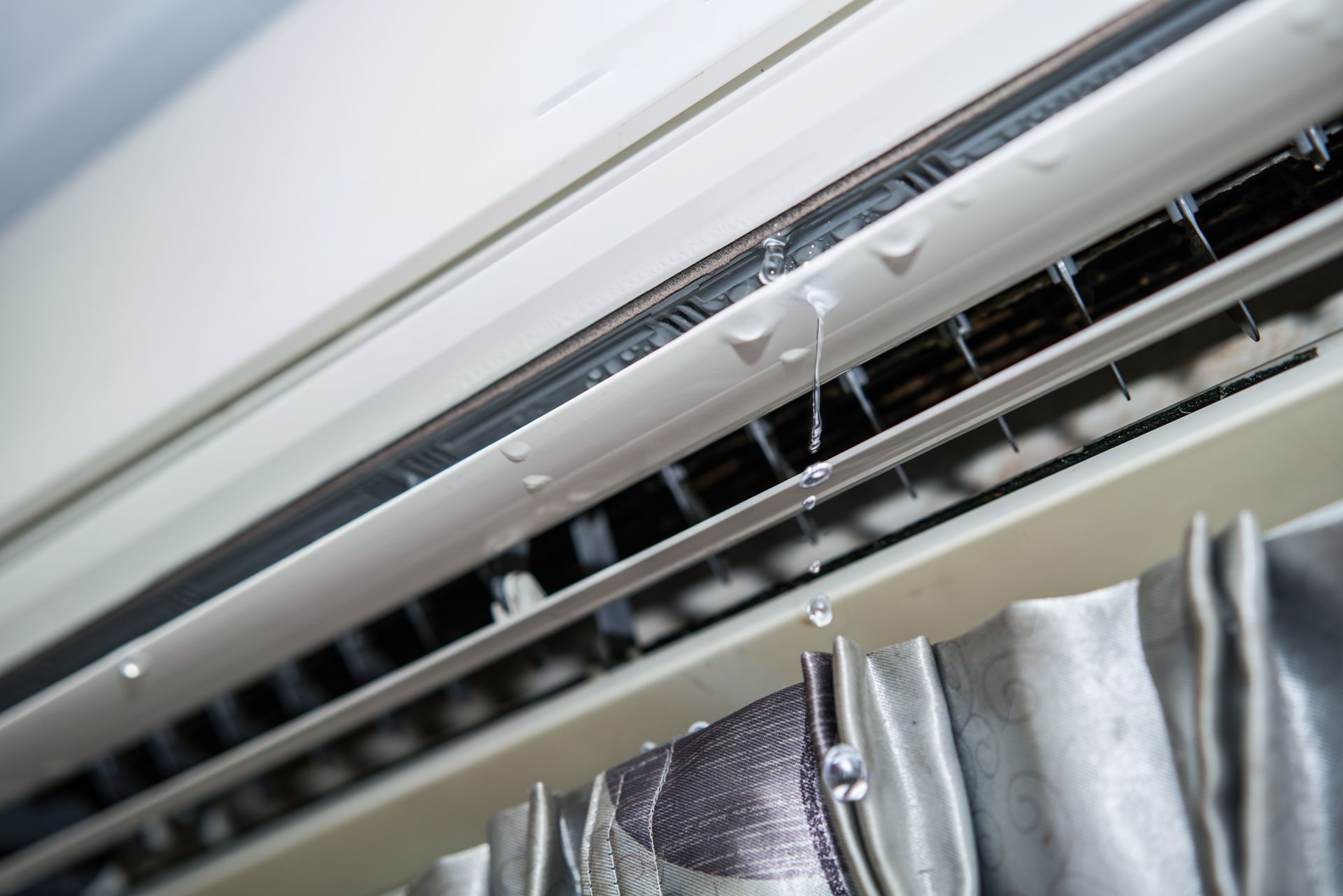 Air conditioning leaking water
