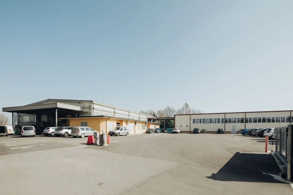Esterno fabbrica