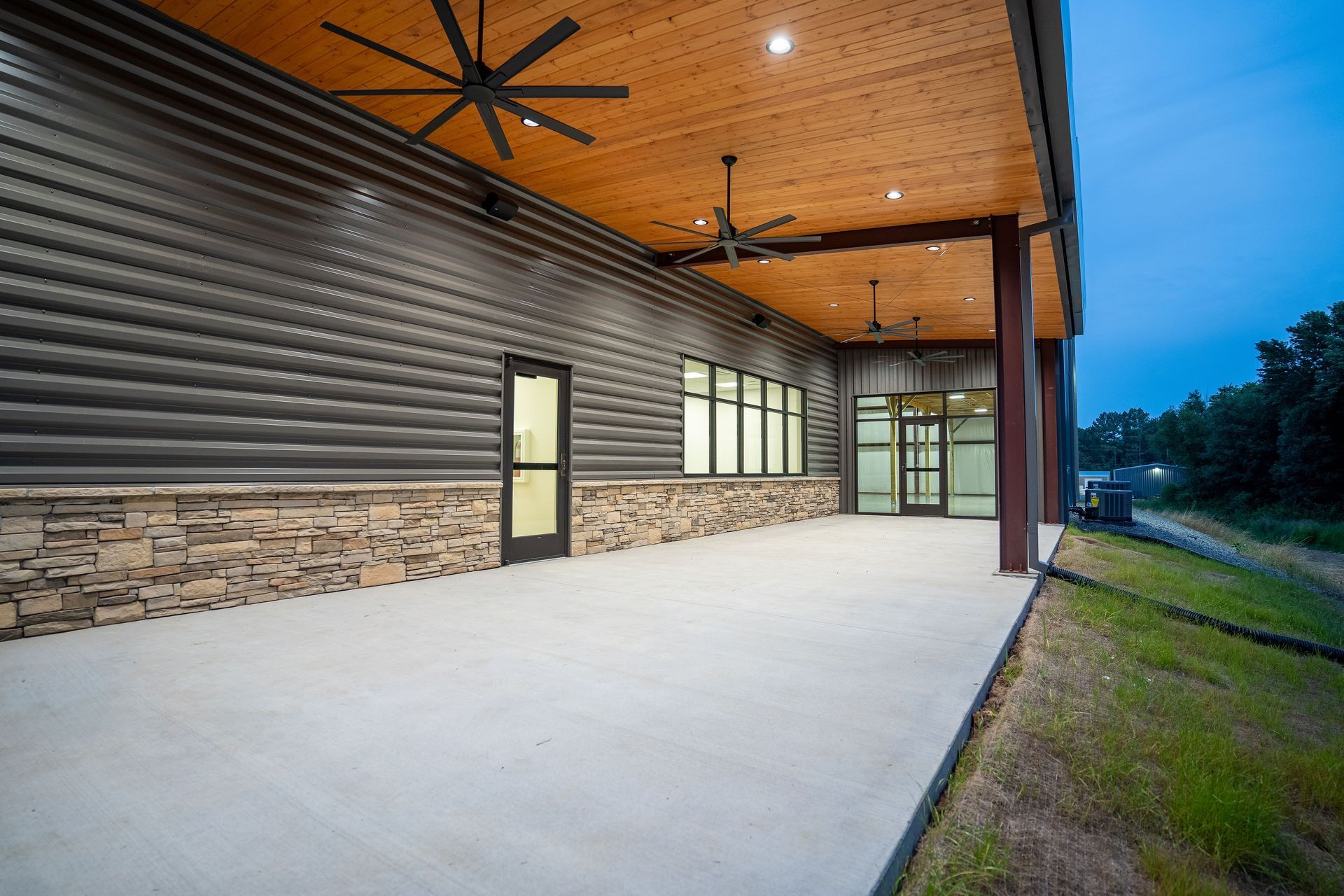 commercial contract photo in arkansas