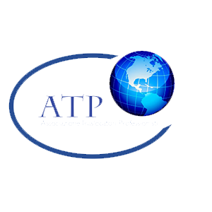 Logo ATP con globo blu e arco blu curvo su sfondo bianco.
