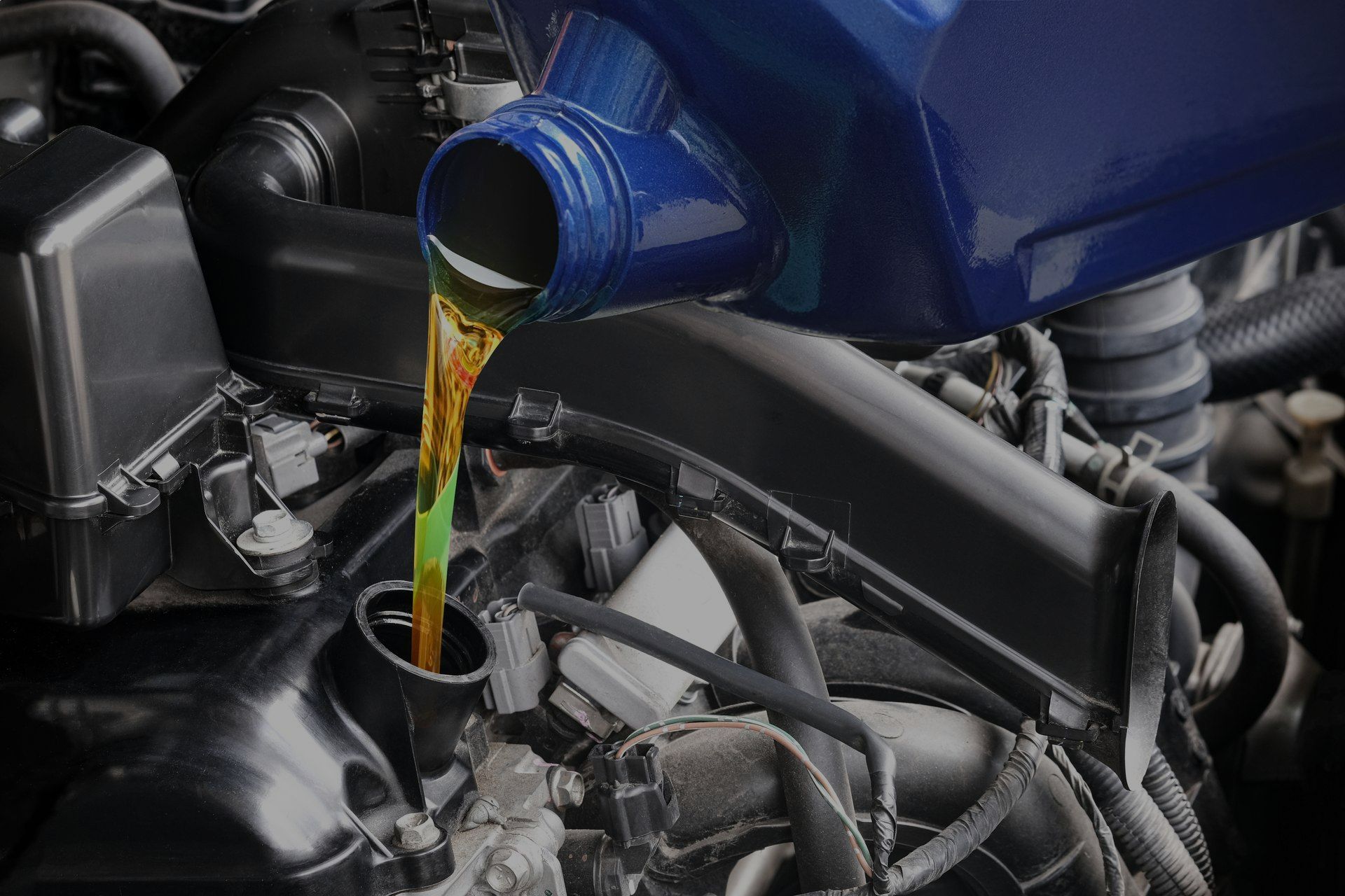 Change Oil - Warragul, VIC - Latrobe Street Tyre & Auto