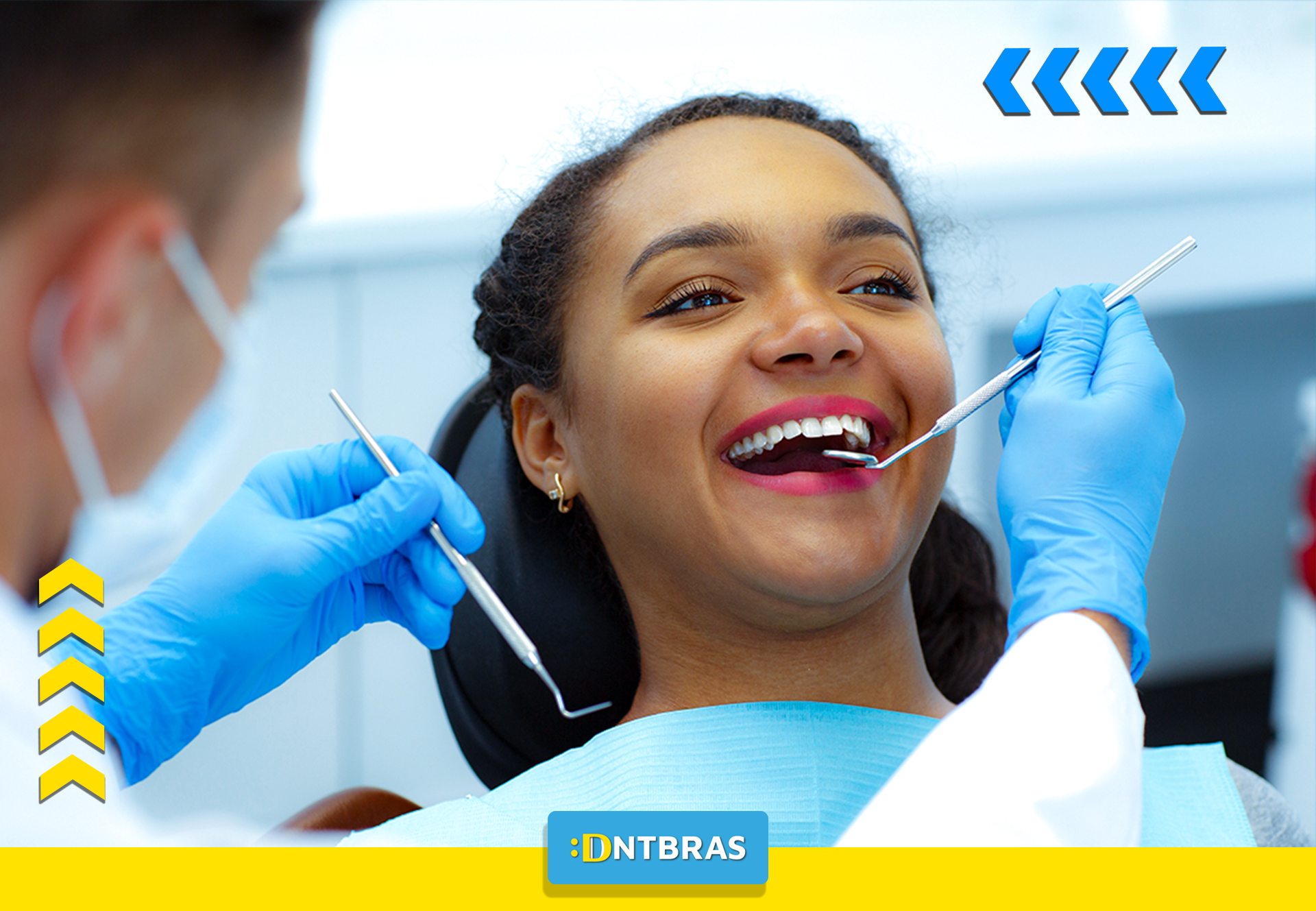 uma mulher está tendo seus dentes examinados por um dentista.