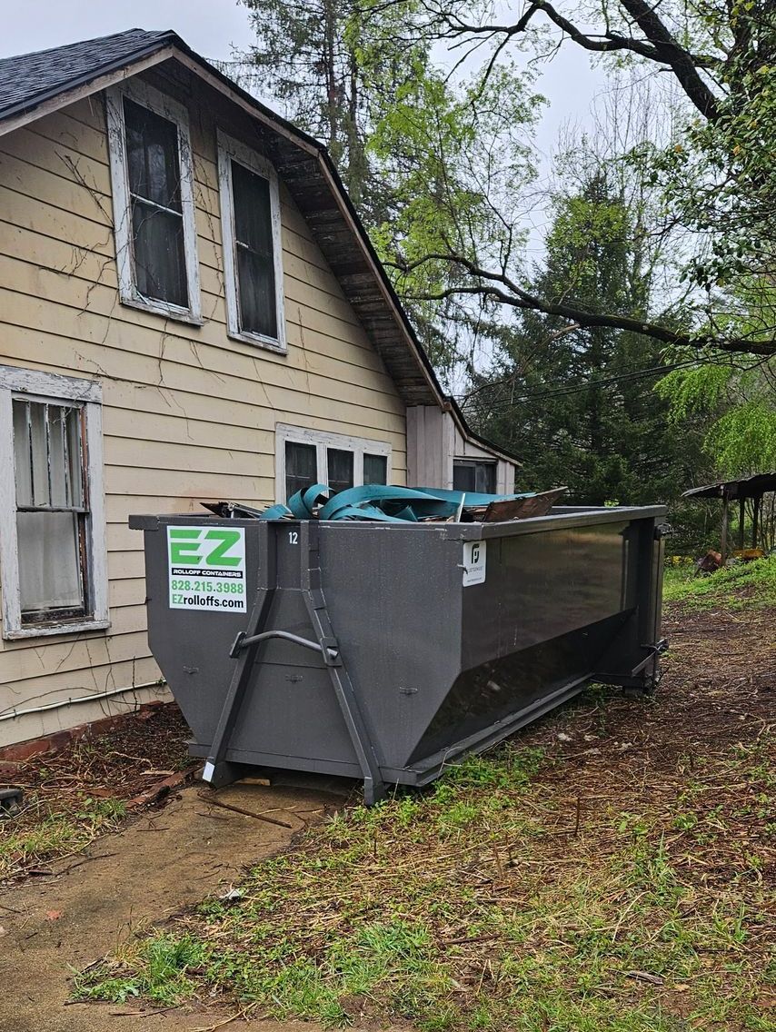 Choosing the Right Dumpster for Roofing Projects in Asheville NC