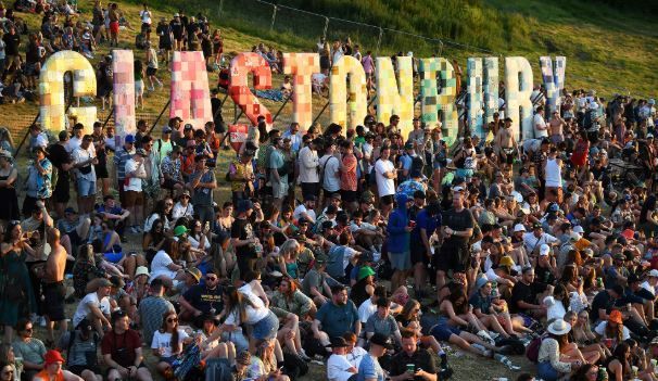 Book your transport to Glastonbury with Brookline