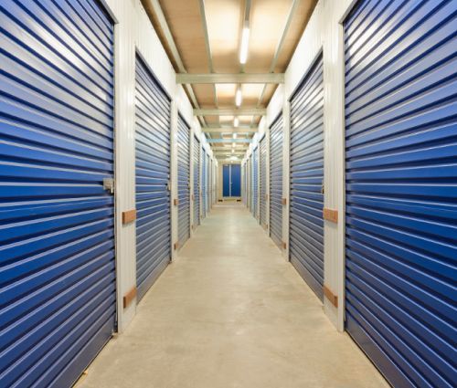 Shift Storage interior