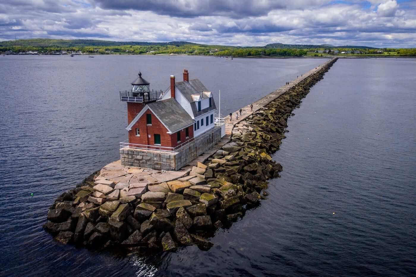 Why Pet Owners in Hope, Maine Trust Happy Hounds Pet Retreat