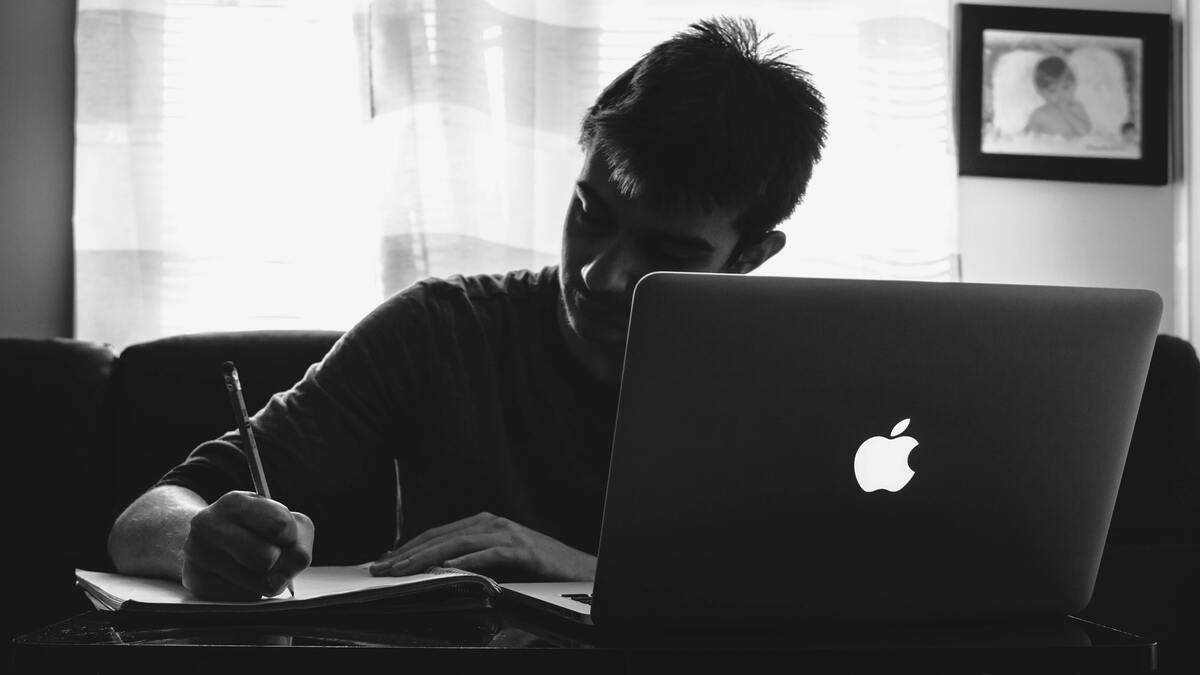 2. Ao aprender teoria, tenha em mente as aplicações práticas