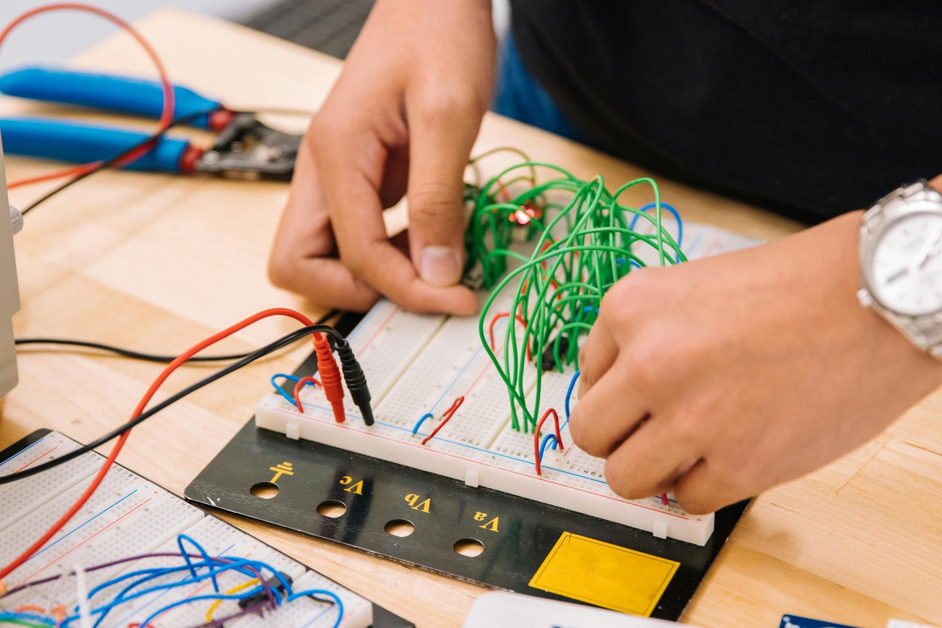 6 Dicas para iniciar na &aacute;rea de eletr&ocirc;nica