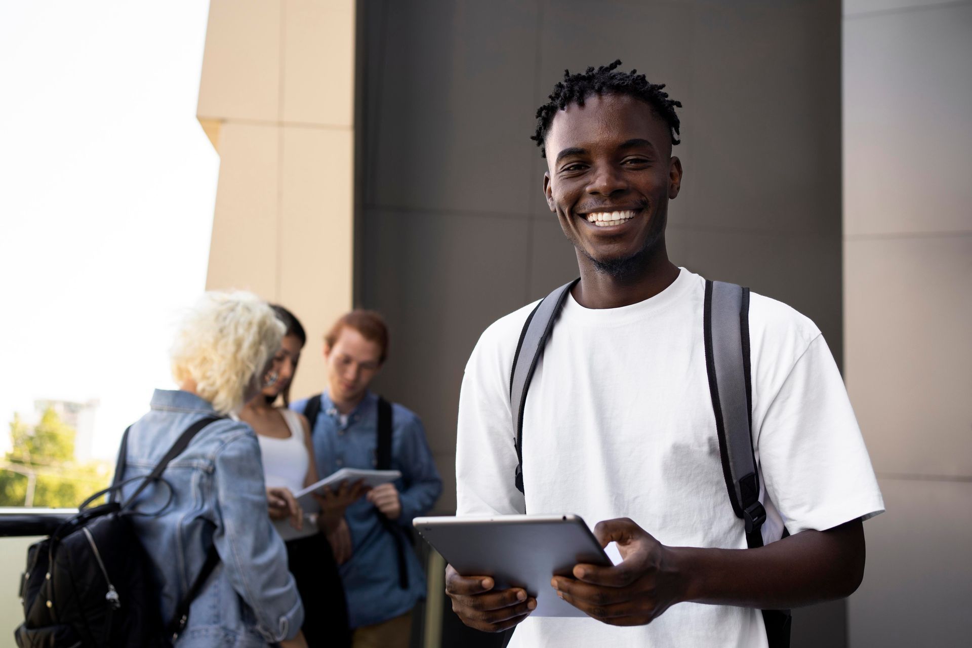 Como os cursos técnicos EAD podem impulsionar sua carreira