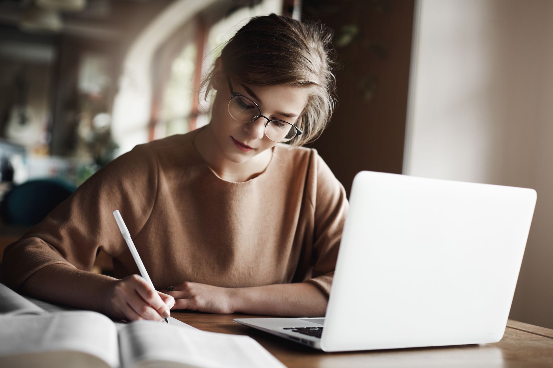 Faça exercícios de fixação e pratique regularmente