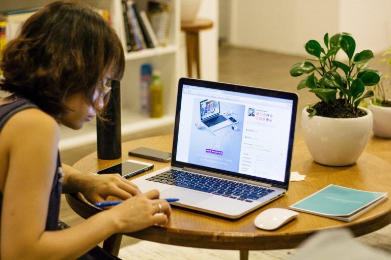 Os estudantes que não tem tempo para se dedicar às suas notas e apenas querem passar