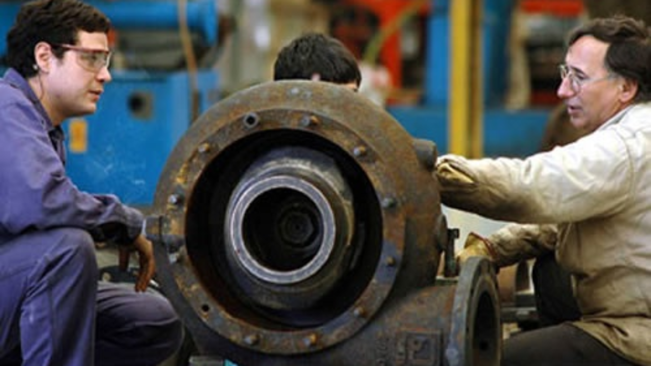 Saiba quanto ganha um técnico em mecânica em 2026