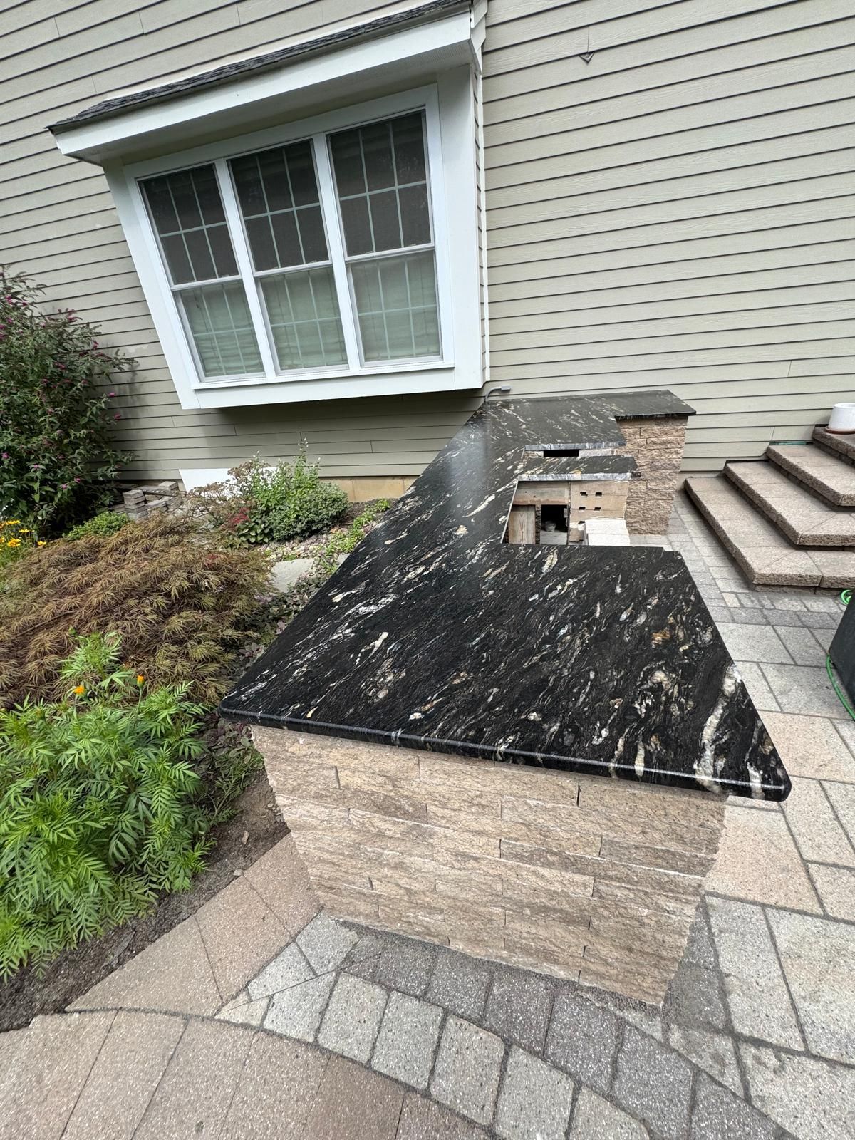 An example of stone countertop work by Ambiance Stone