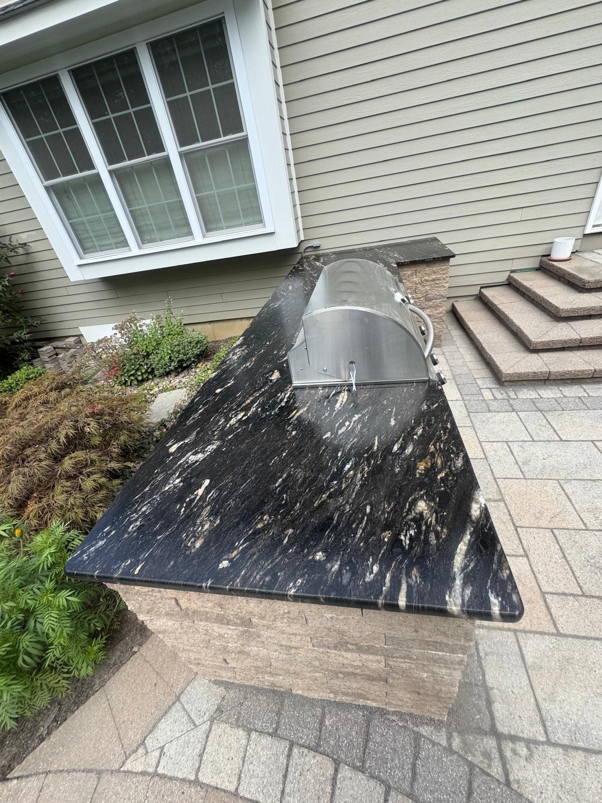 An example of stone countertop work by Ambiance Stone