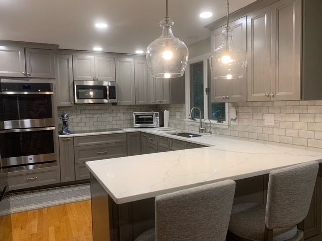 Custom Marble & Granite Kitchen Countertop Fabrication & Installation in Avon, CT