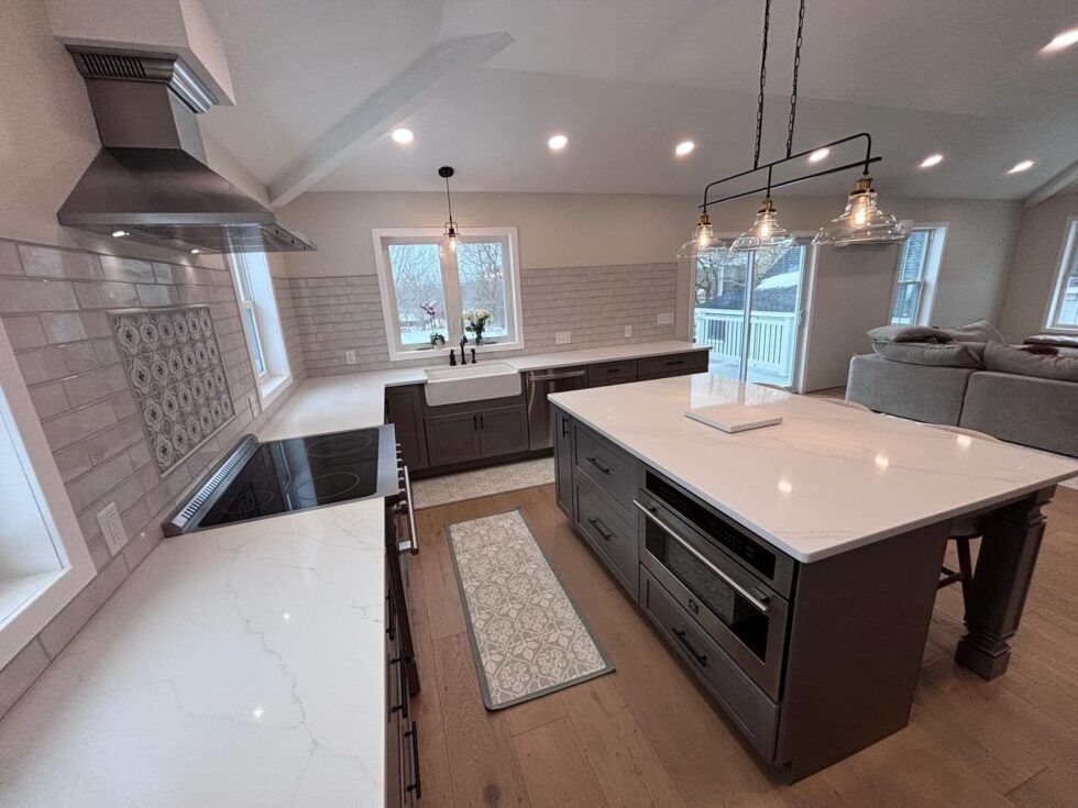 Custom Stone & Granite Kitchen Countertop Fabrication in Plainville, CT