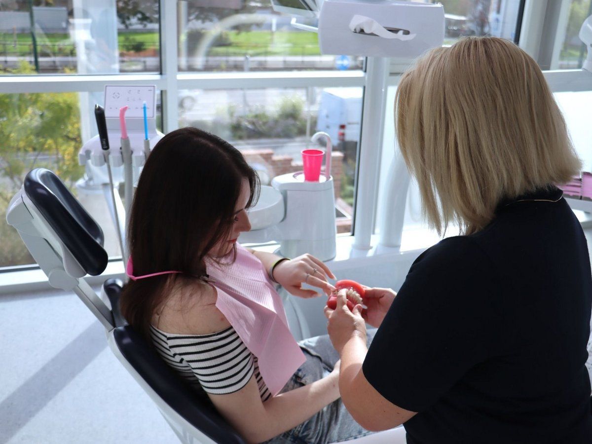 Behandlung Zahnärzte in Mödling Brilliant Smiles