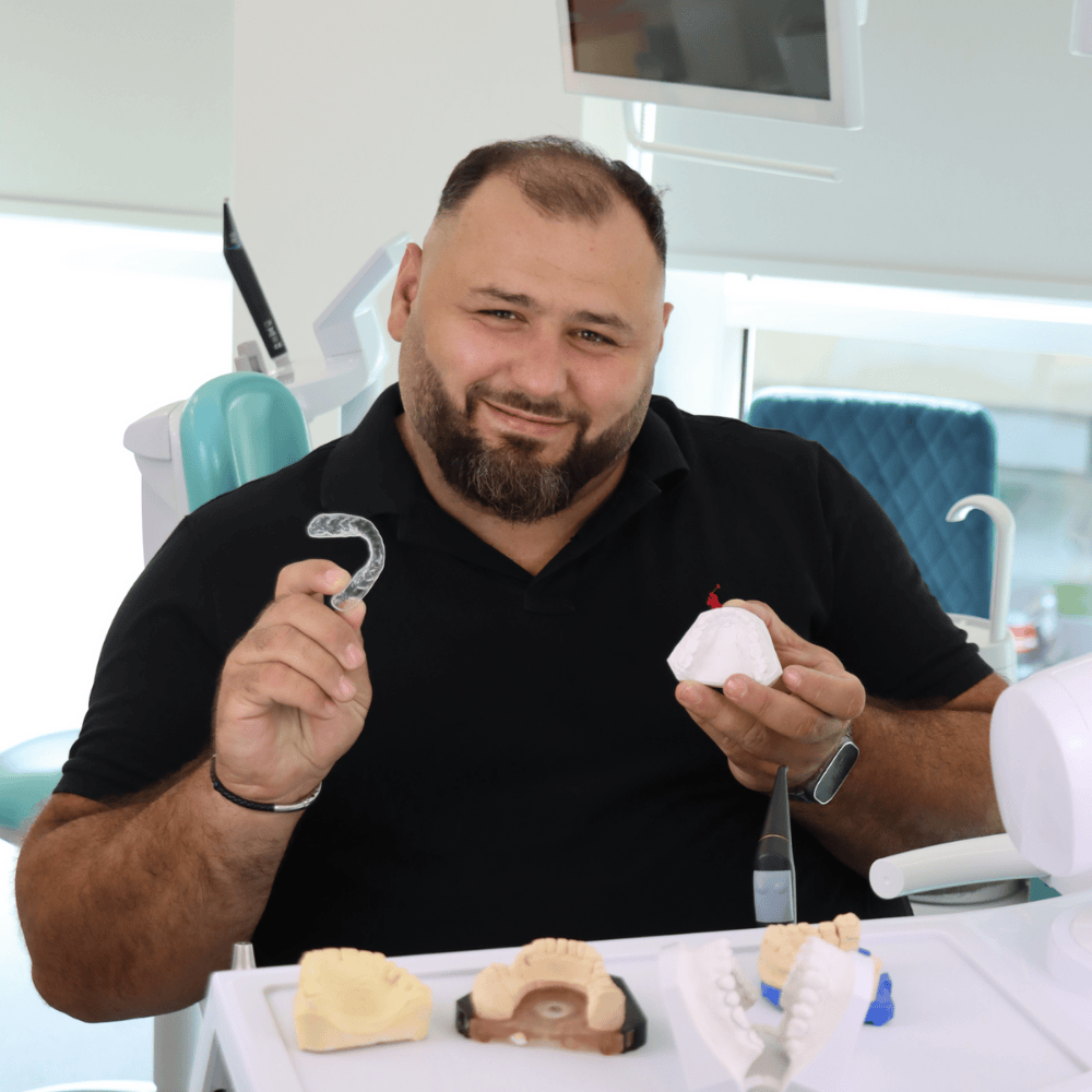 Genadi Haxhillari, Zahntechniker für Kronen, Veneers und Zahnersatz bei Brilliant Smiles Mödlin