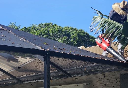 Gutter Cleaning South Florida