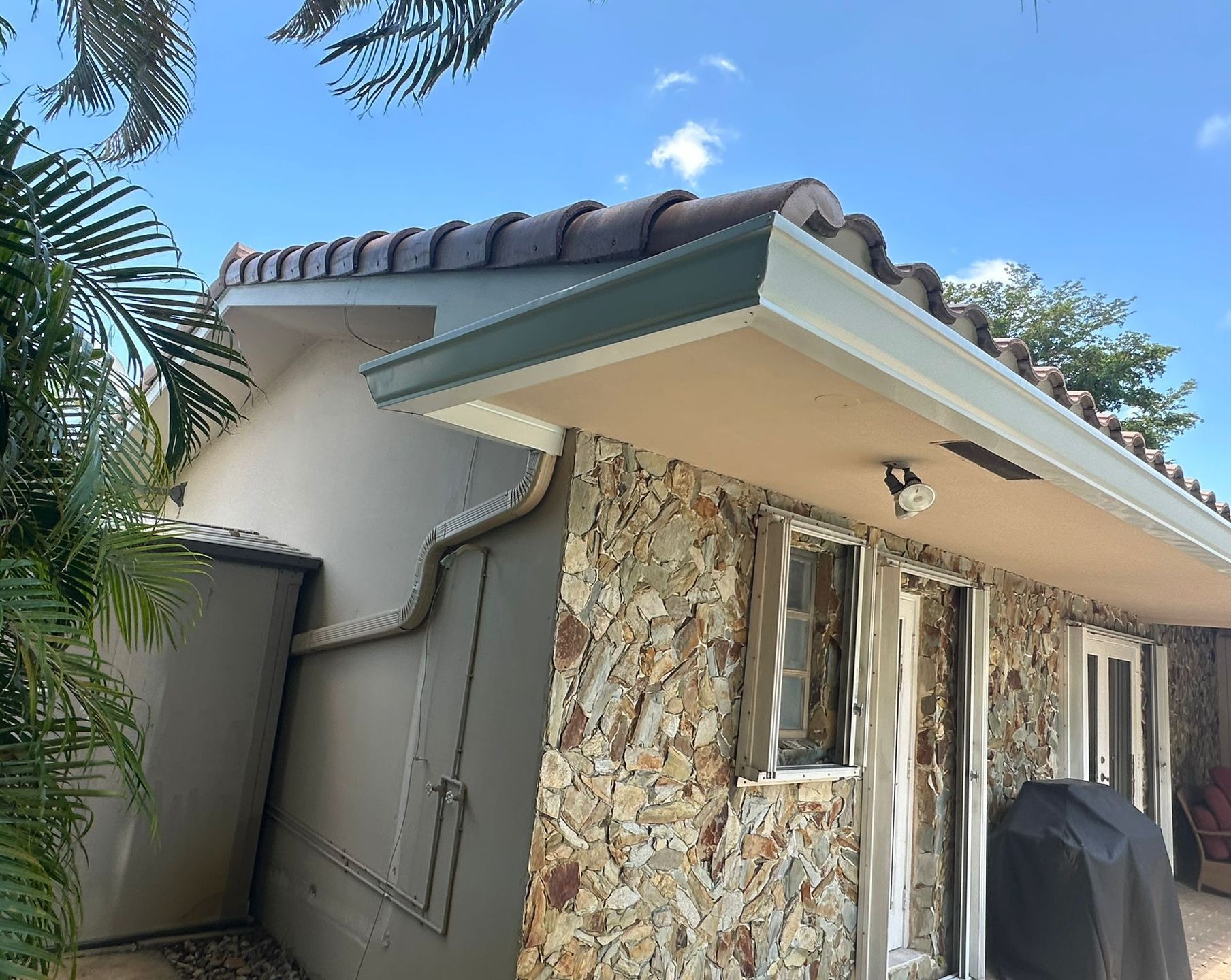 Gutters services in South Florida