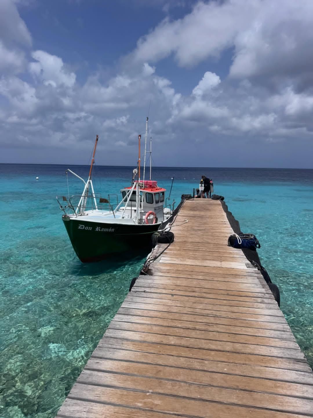 Don Ramón visboot bij Playa Piskadó