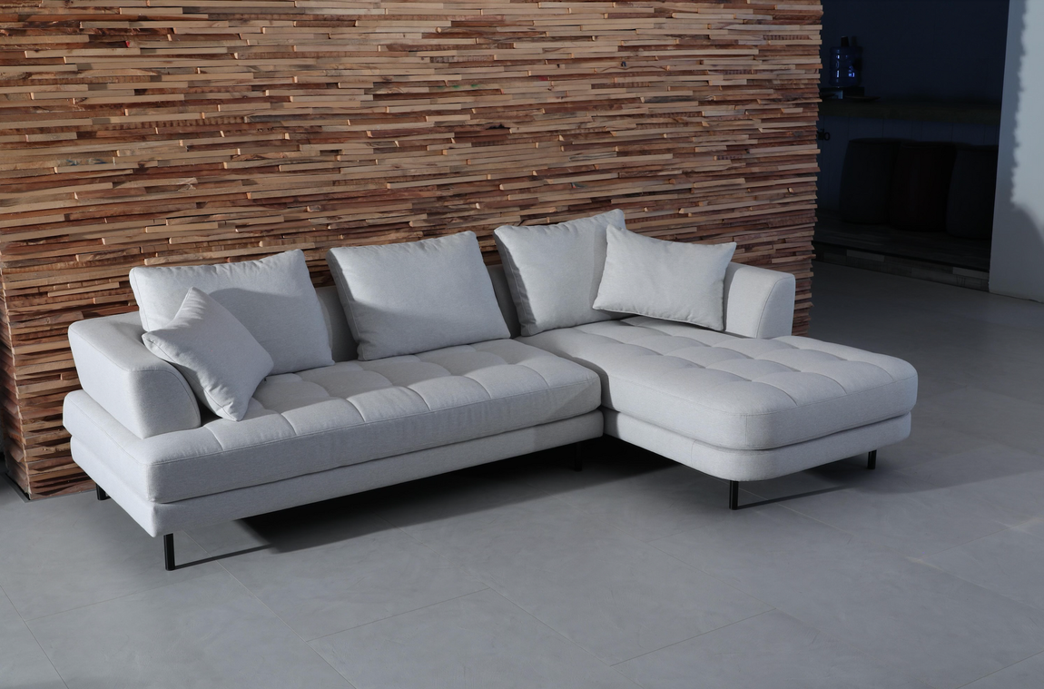 Modern Couch with chaise lounge  in Grey clearance sale