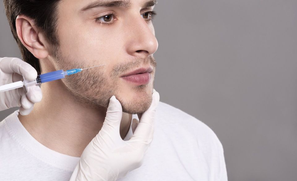 Aplicação de preenchimento facial