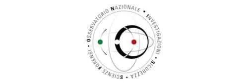 Logo con un globo circondato da testo, con punti verdi e rossi al centro.