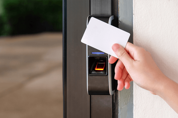 DBIC D BIOMETRÍA Y CONTROL  Tarjetas de PVC con o sin tecnología