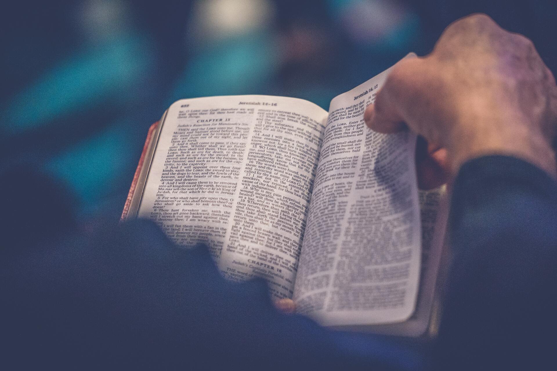 church bible reading