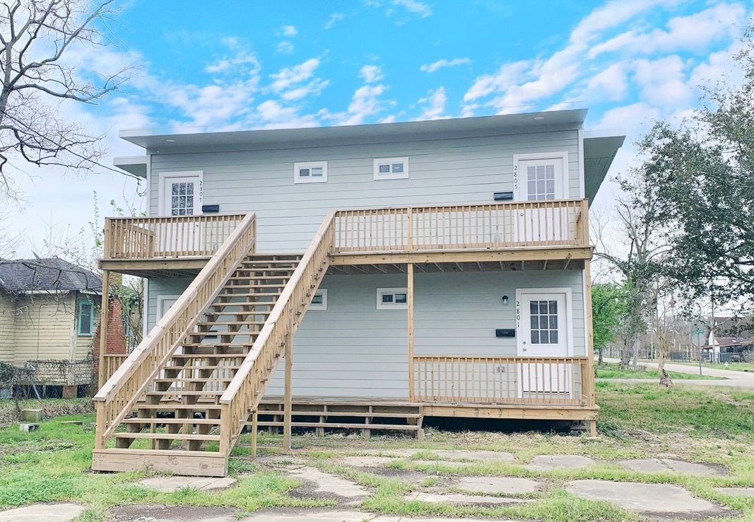 5. 6th St 2801