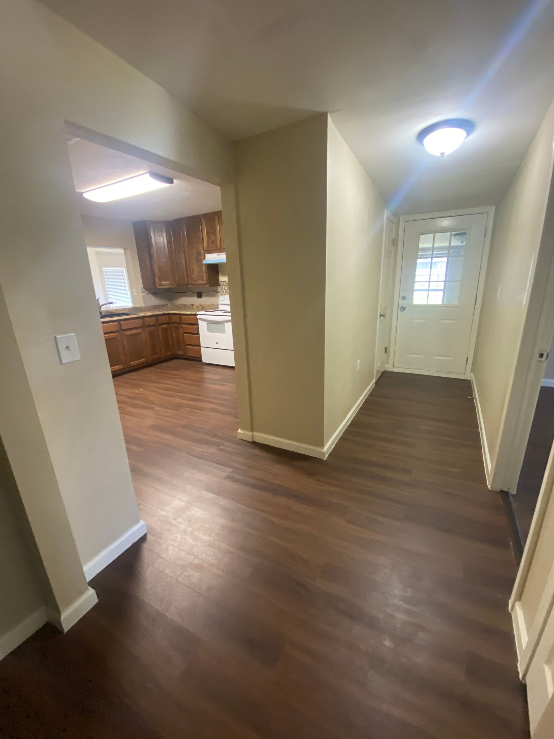 24. W Hooks Ave 240