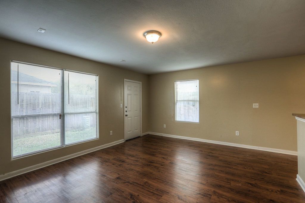 31. Pine Landing Dr 10602 Through 10626