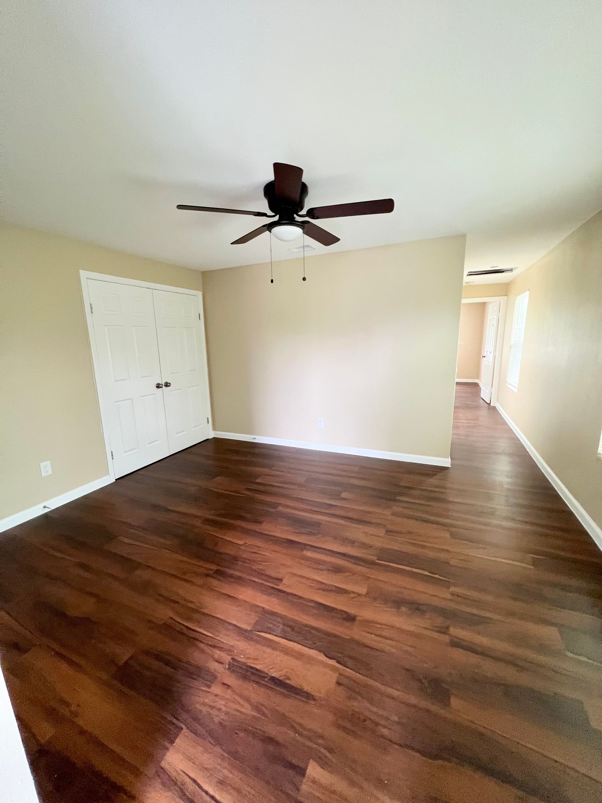 5. 6th St 2801