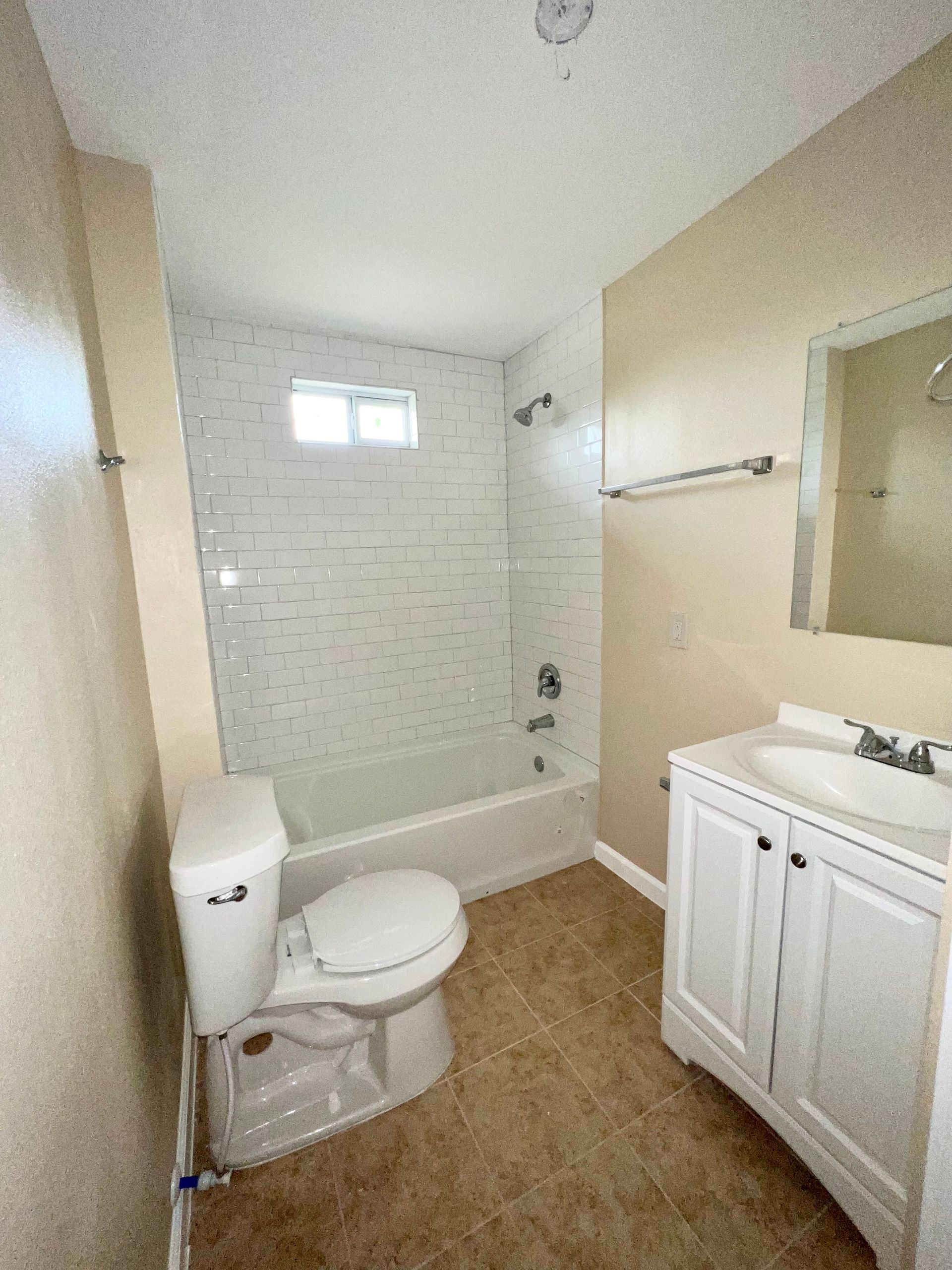 5. 6th St 2801