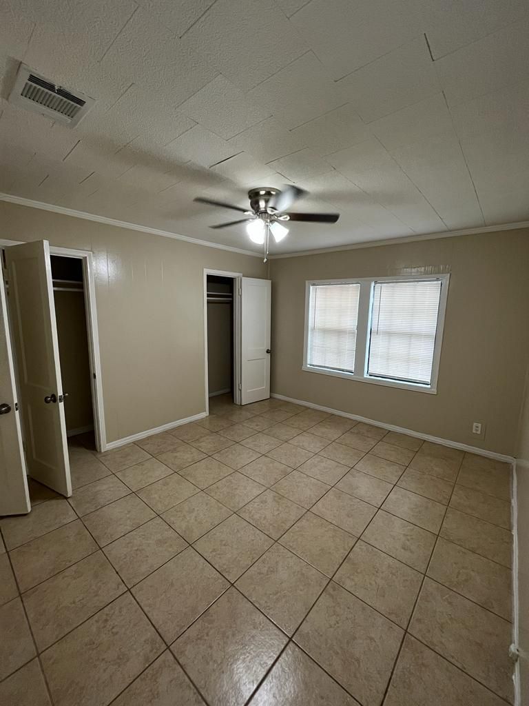 5. Pine St 4340 #2